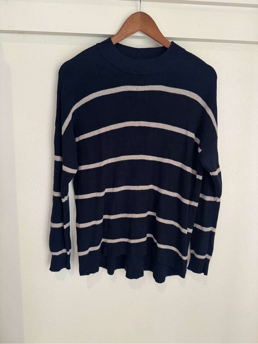 American Eagle Navy Striped Mock Neck Sweater Women’s Small Jegging fit - Picture 2 of 10